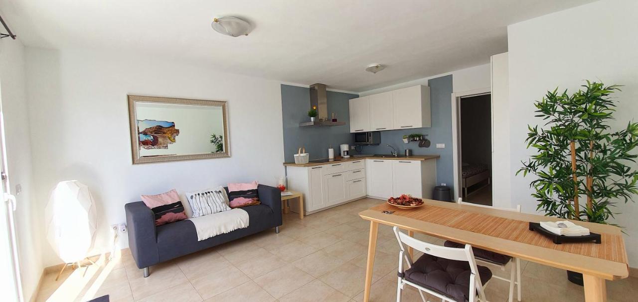 פלאיה בלנקה Apartamento Las Brisas מראה חיצוני תמונה